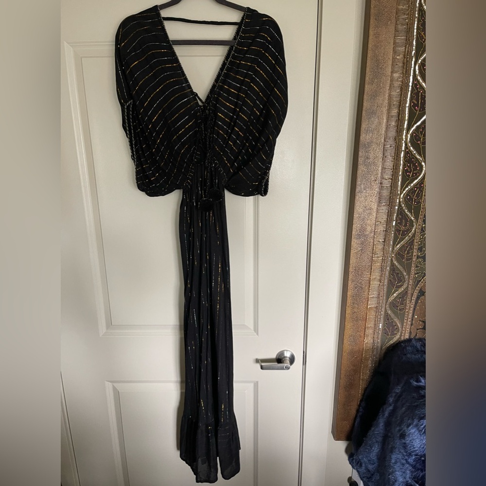 America & Beyond swimsuit cover up size Small